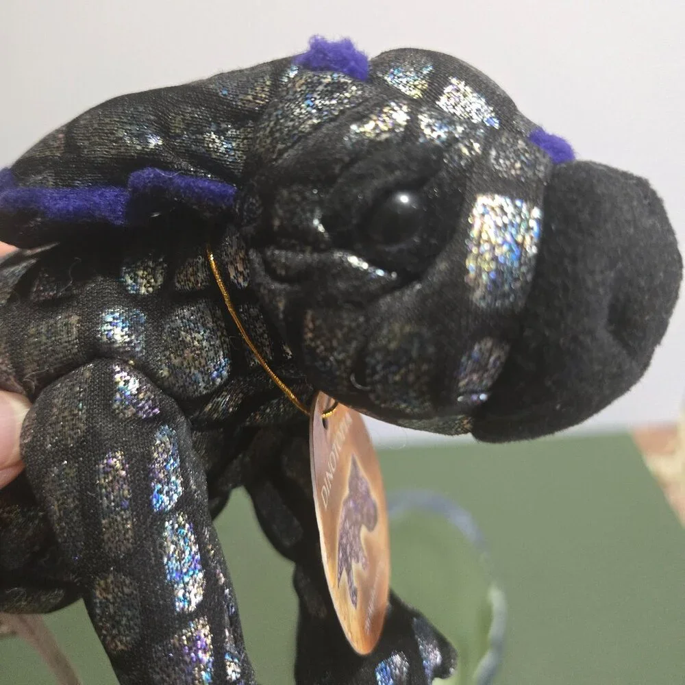 Hallmark Dinotopia Dinosaur - Picture 3 of 10